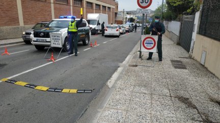 Control de acceso a la localidad de Cuarte de Huerva (Zaragoza).