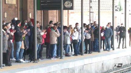 Imagen de los vecinos durante las protestas de este domingo.