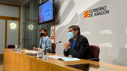 Arturo Aliaga y Elena Allué en la rueda de prensa de esta mañana.