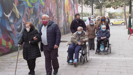Las personas mayores han dado todo un ejemplo a la sociedad durante la pandemia.
