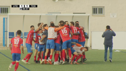 Así han celebrado los jugadores del CD Teruel el ascenso.