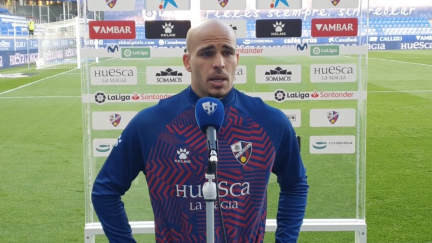 Sandro Ramírez en zona mixta.