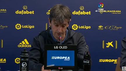 Pacheta durante la rueda de prensa.