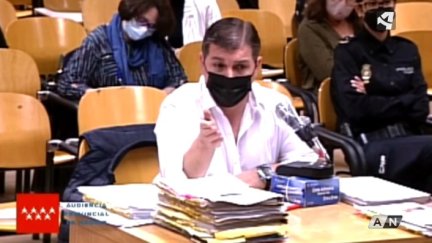Declara en el TSJM César Román, conocido como el "Rey del Cachopo".