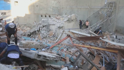 Los bombardeos han provocado 26 fallecidos e importantes daños materiales.