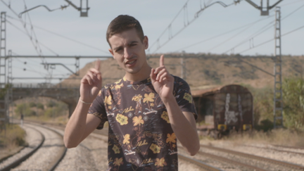 El video busca presentar a los jóvenes como parte de la solución.