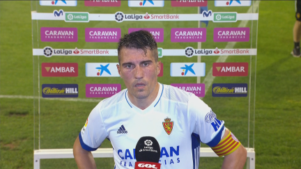 Alberto Zapater, en la zona mixta tras el encuentro.