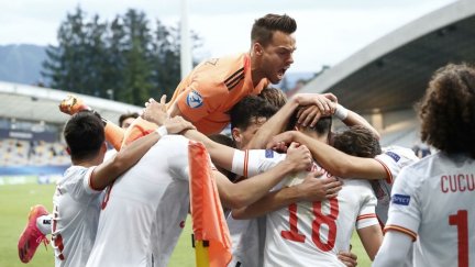 La selección celebra uno de los tantos del torneo.