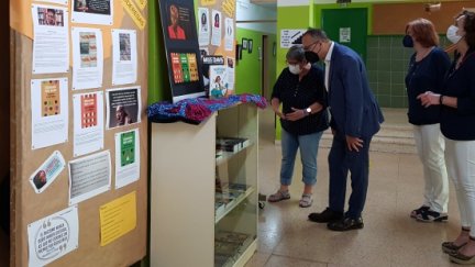 Felipe Faci visita el IES Sierra de Guara, en Huesca.