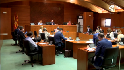 Sesión en las Cortes de Aragón este lunes.