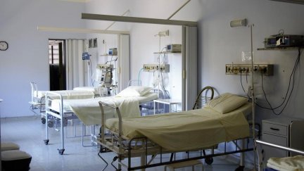 Imagen de una habitación de un hospital.