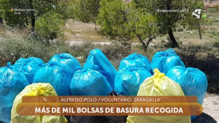 12 voluntarios, 1.000 bolsas