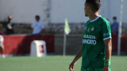 Javi Valdés durante un encuentro con el CD Cuarte.