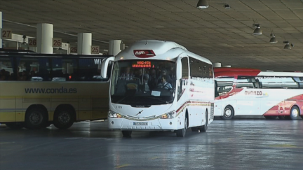 Autobús con destino a Tarragona en la estación intermodal de Delicias (Archivo)