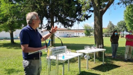El consejero de Agricultura, Ganadería y Medio Ambiente, Joaquín Olona, ha participado este miércoles en una jornada en el Centro de Transferencia Agroalimentaria.