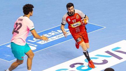 Alex Marcelo, en un partido ante el Barcelona la temporada pasada.