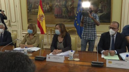 La ministra y el consejero de Educación en la Conferencia Sectorial de Educación en Madrid.