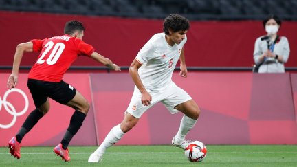 Jesús Vallejo durante el encuentro ante Egipto.