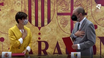 El presidente de Aragón, Javier Lambán, y la ministra de Política Territorial, Isabel Rodríguez, tras la firma del FITE 2021.