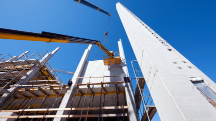 Imagen de archivo de obras de un edificio en construcción.