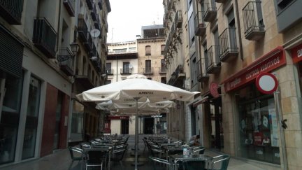 Huesca, Jaca, Barbastro y Monzón tienen toque de queda, al menos, durante 15 días.