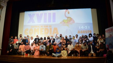 Foto de familia de todos los premiados en el Festival.