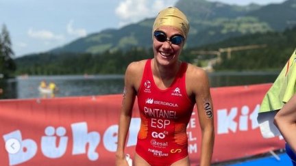 Marta Pintanel, en una prueba reciente con la selección española de triatlón.