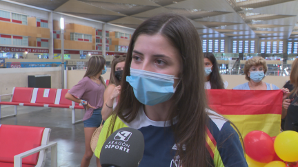 Mireya Arnedillo ha atendido a Aragón Deporte a su llegada a Zaragoza.