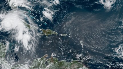 Imagen satélite del huracán Ida a su paso por el Golfo de México.