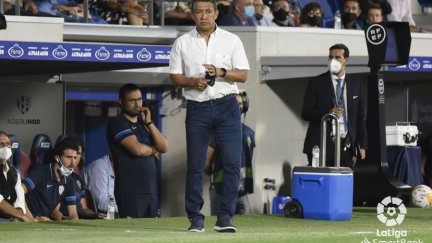 Nacho Ambriz, durante un instante del encuentro ante el Real Oviedo.