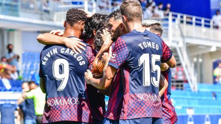 La SD Huesca B ha sumado su primer punto de la temporada.