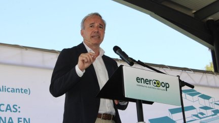 Jorge Azcón, alcalde de Zaragoza, durante la presentación de MercaEnergy.