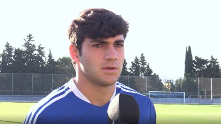 Iván Azón durante la entrevista.