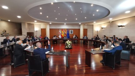 Pleno extraordinario de la DPH en septiembre (EP).