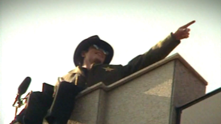El cantante Michael Jackson, en la azotea del hotel Boston de Zaragoza.
