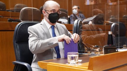 El presidente del Gobierno de Aragón, Javier Lambán, en las Cortes (EP).