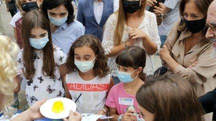 La consejera de Ciencia, Universidad y Sociedad del Conocimiento, Maru Díaz, asiste a la Noche de Investigadores.