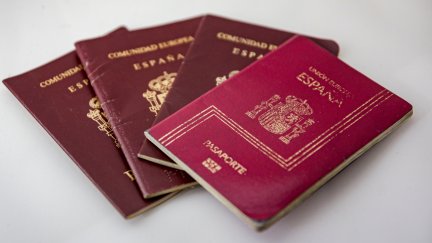 Pasaportes españoles.