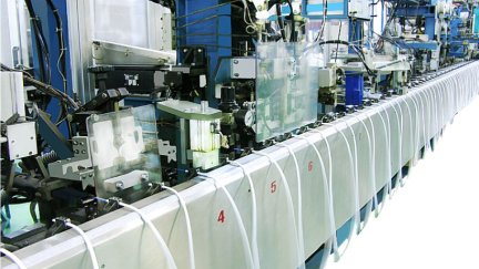Interior de una de las naves de TCSA.