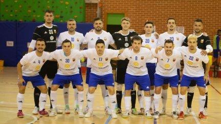 La plantilla posa antes del último amistoso contra el Levante.