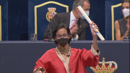 Teresa Perales tras recibir el galardón.