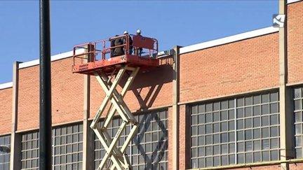 Imagen de unos trabajadores en una obra.