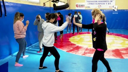 Participantes del taller de autodefensa personal.