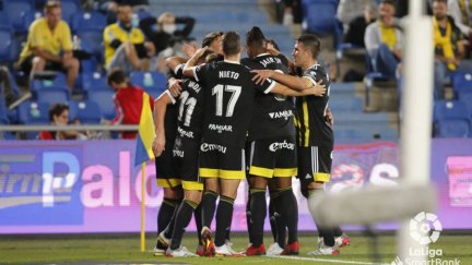 Celebración de un gol del Real Zaragoza en Las Palmas. Foto: LaLiga