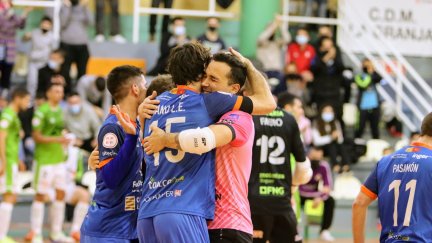 Celebración del Full Energía al vencer a Palma Futsal. Foto: Colo Colo