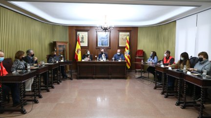 El presidente Lambán durante la reunión de este lunes con los alcaldes en Alagón. GOBIERNO DE ARAGÓN