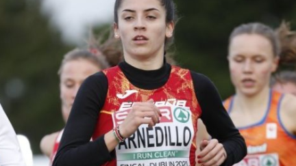 Mireya Arnedillo, durante su carrera del domingo en Dublín. Foto: RFEA