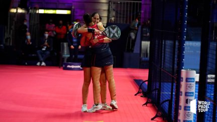 Las hermanas Sánchez Alayeto tras el triunfo logrado.