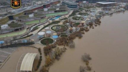 La zona Expo durante la riada, en una imagen captada por la Unidad de Drones de los Bomberos de Zaragoza.