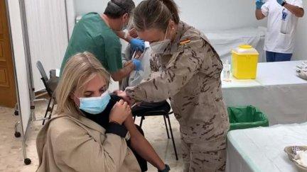 Vacunación en el Hospital Militar de Zaragoza. / Foto: Ministerio de Defensa
